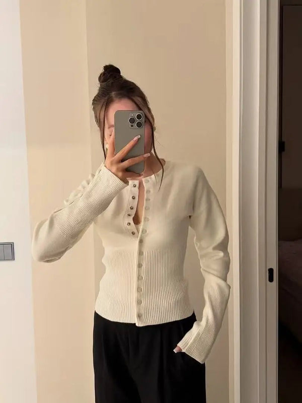 Cardigan slim con bottoni Catherine