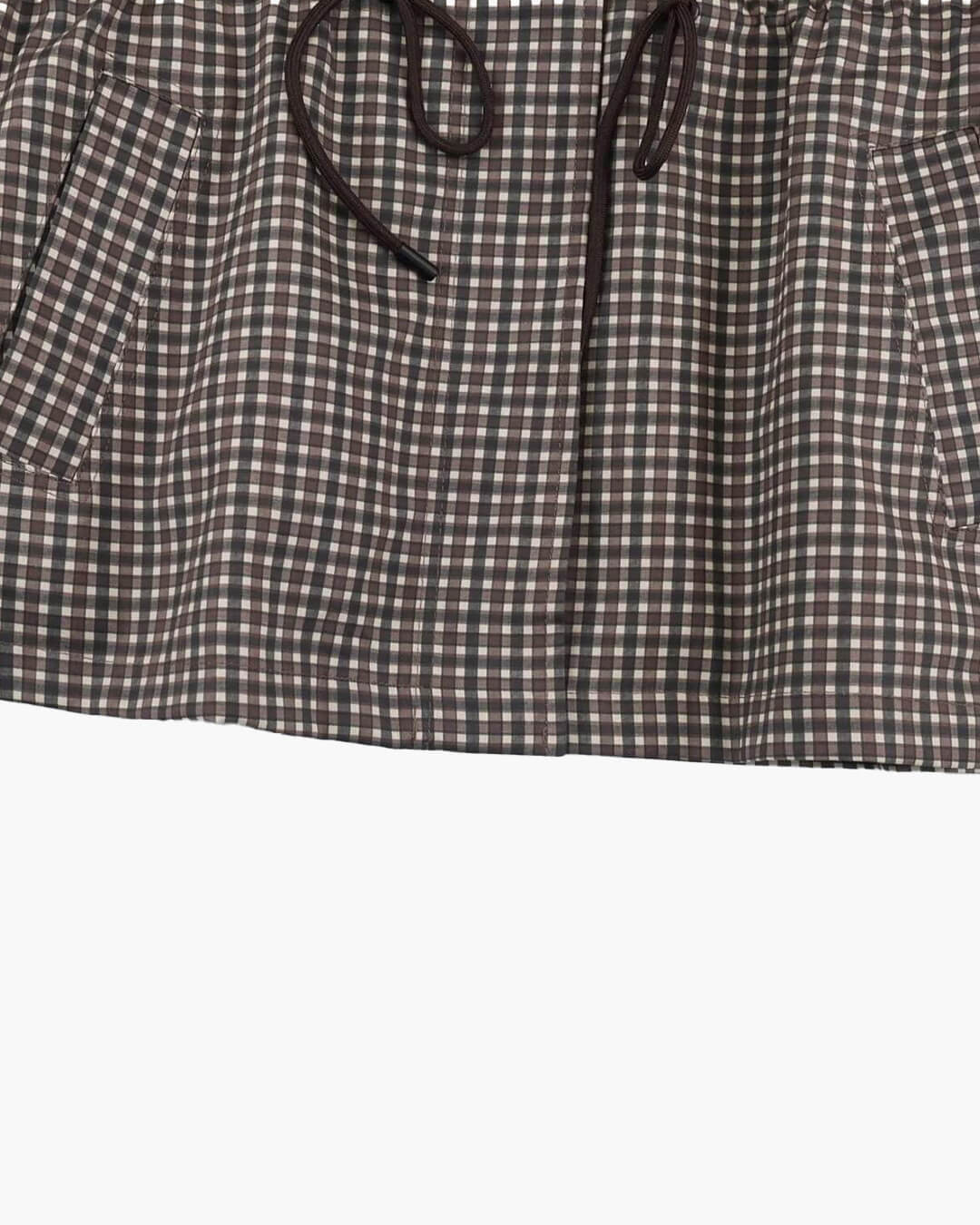 Juni Plaid Hooded Windbreaker in brown check – detail