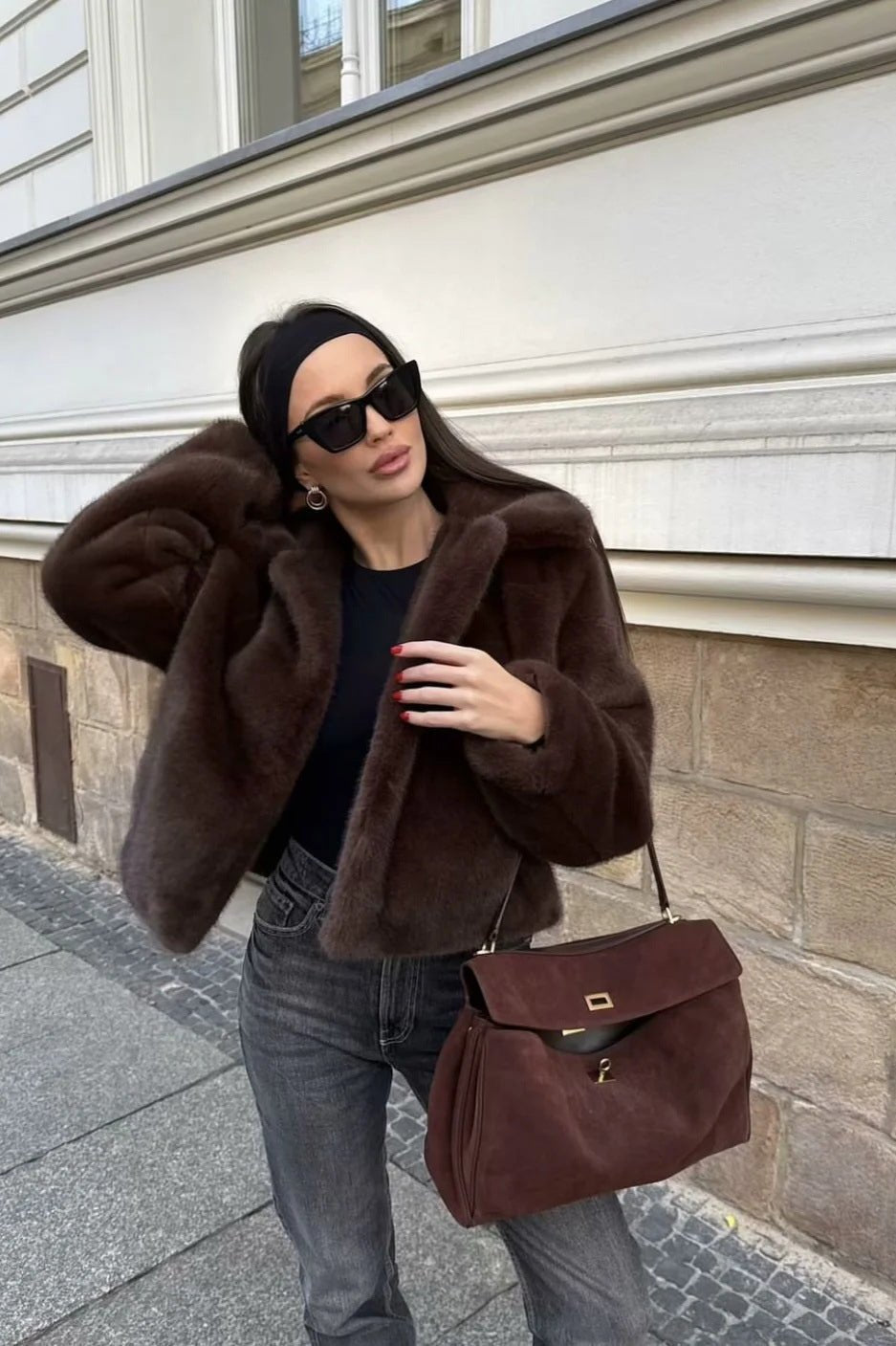 Cappotto corto con colletto in ecopelliccia Abby