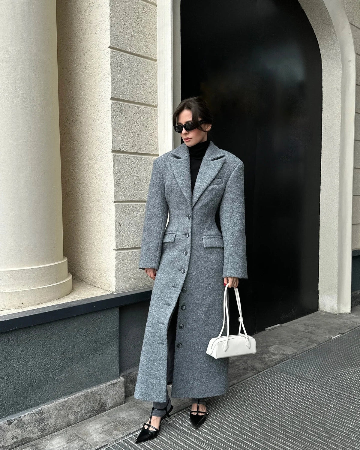 Cappotto lungo Aediva con vita sagomata