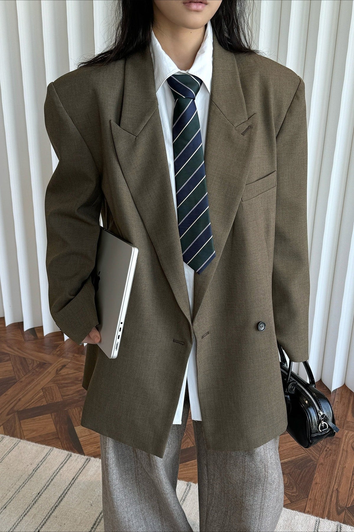 Blazer Akira con spalle strutturate