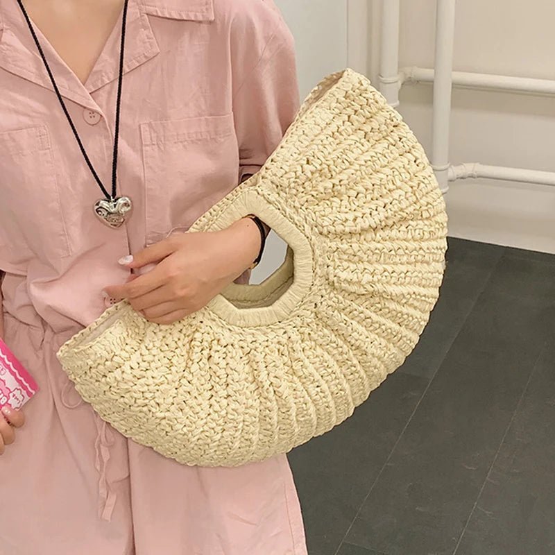 Borsa tote a mezzaluna in rattan Alyana