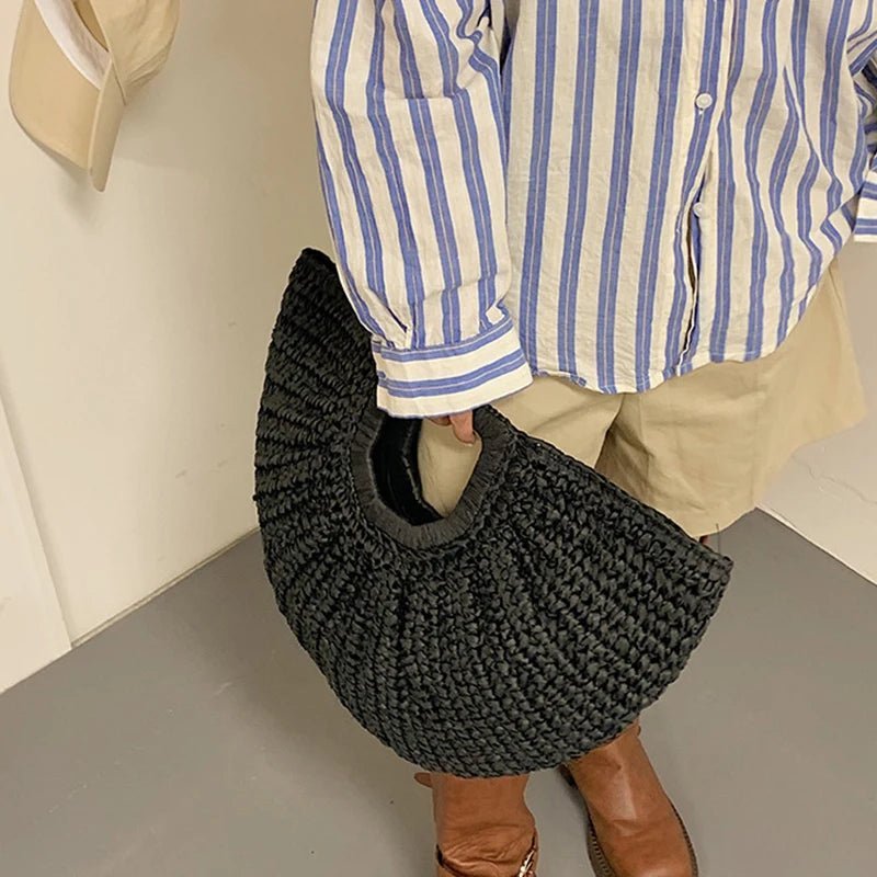 Borsa tote a mezzaluna in rattan Alyana