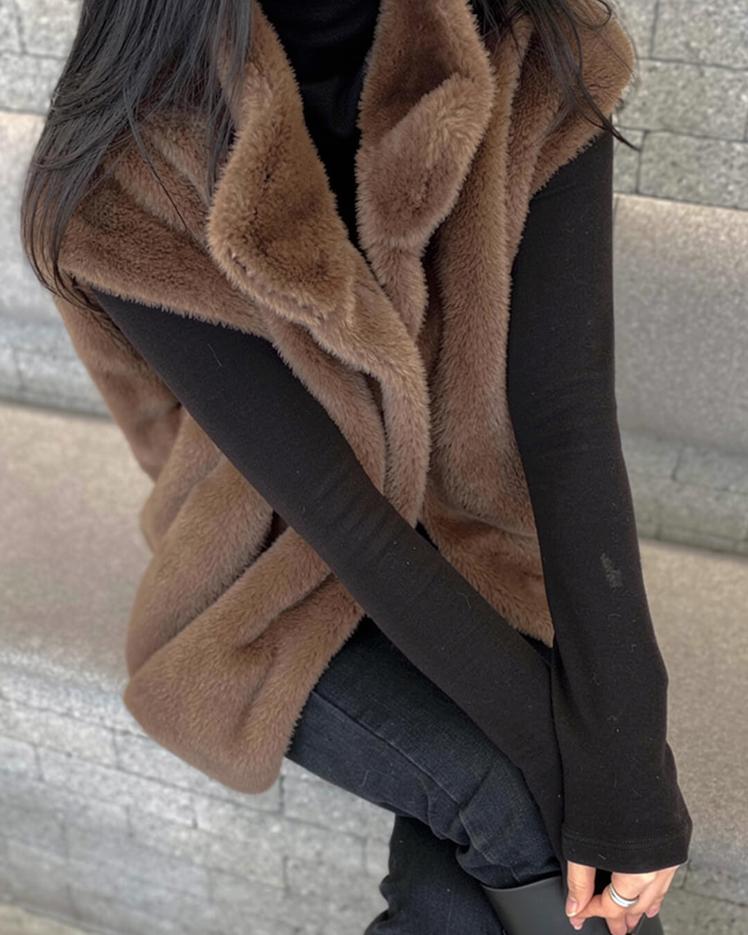 Gilet in pelliccia sintetica a collo alto Amalia