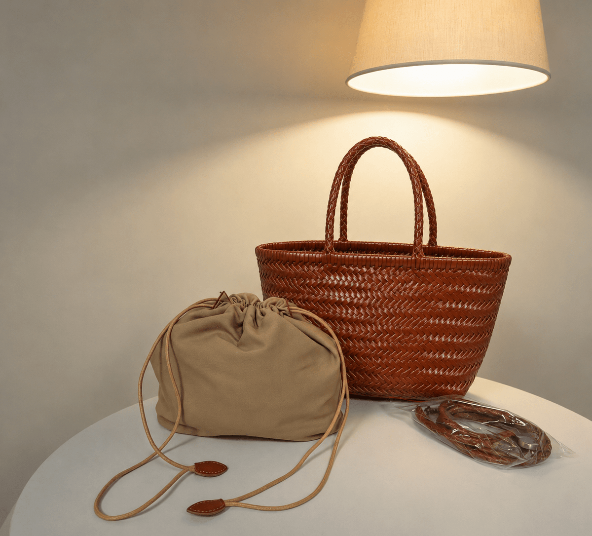 Borsa tote Anais in pelle intrecciata a mano