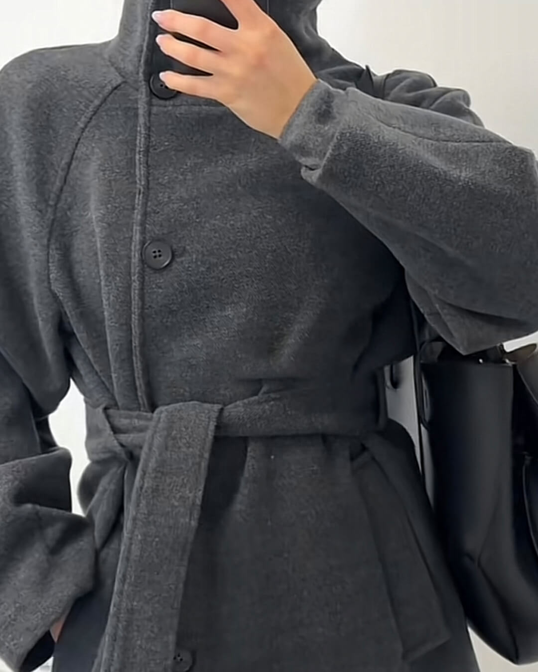 Cappotto lungo con cintura e collo alto Arielle