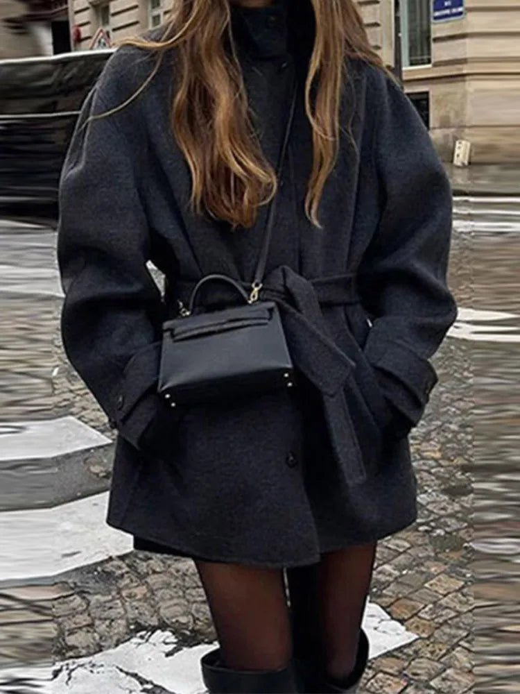 Cappotto corto con collo alla coreana Ashley