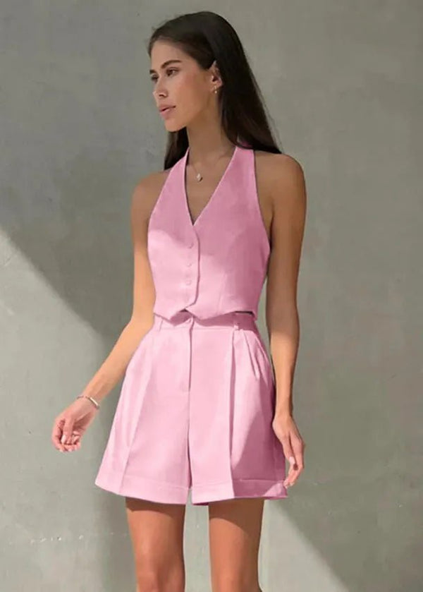 Completo Bianca sartoriale con gilet all'americana e shorts