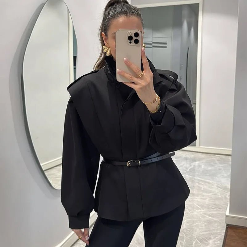Trench corto con cintura Camille