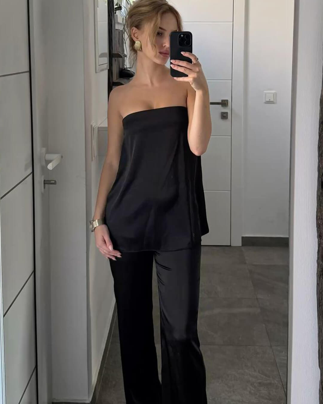 Completo pantalone Claudine in raso senza spalline