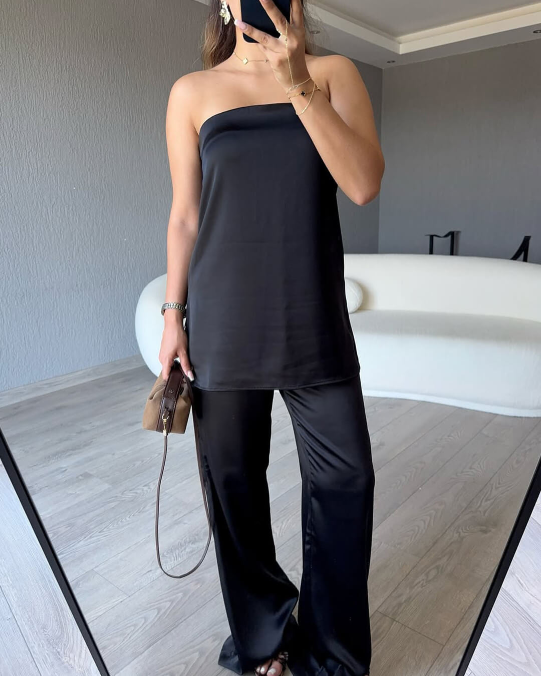 Completo pantalone Claudine in raso senza spalline