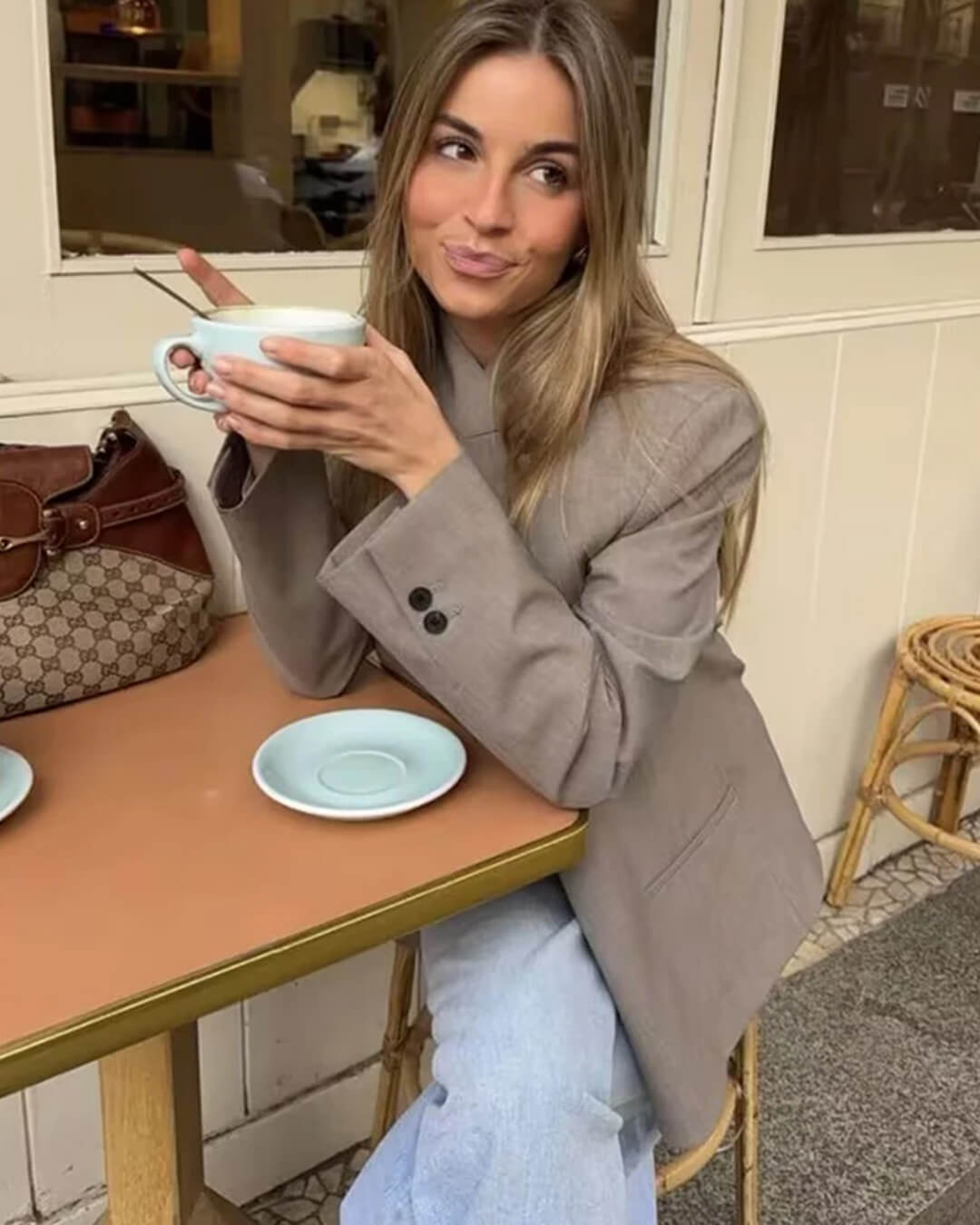 Blazer Cleo con collo alto e chiusura con bottoni