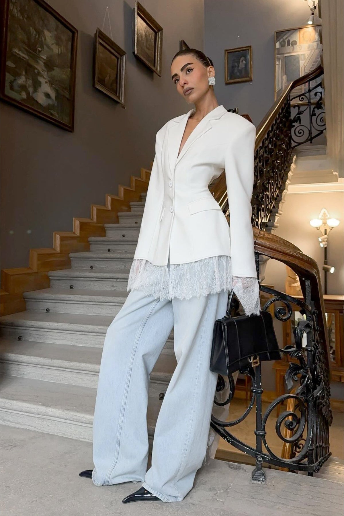 Blazer con bordi in pizzo Colbie
