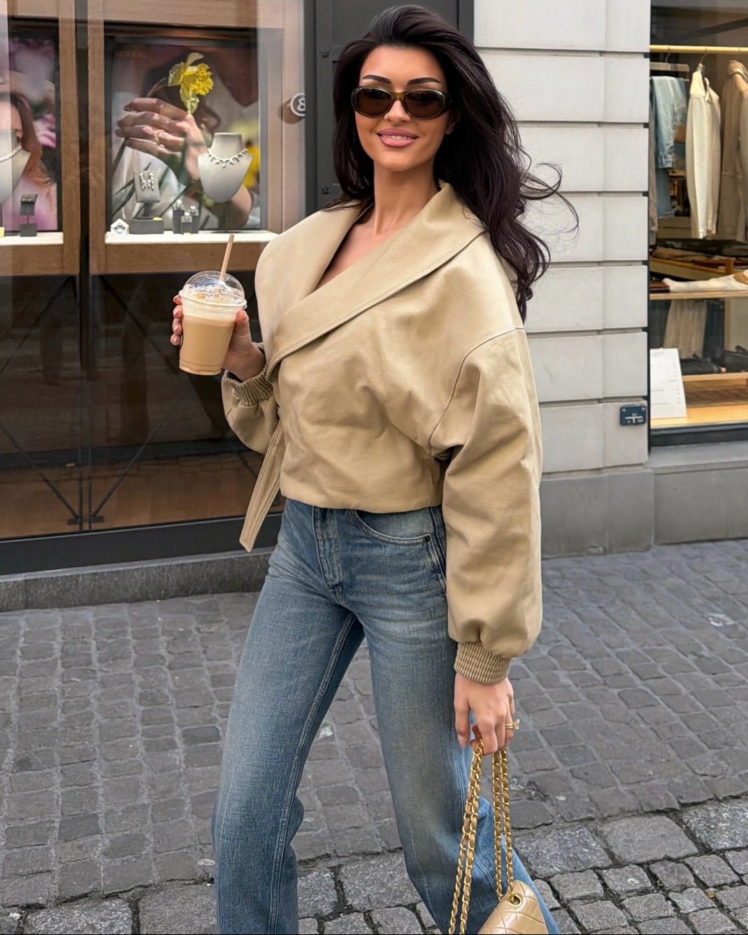 Cappotto con revers e fascia elastica in vita Courtney