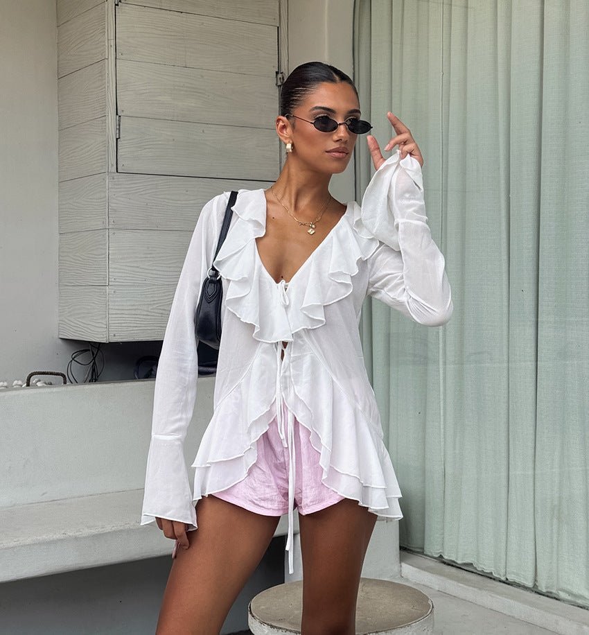Top con scollo profondo e volant Desiree