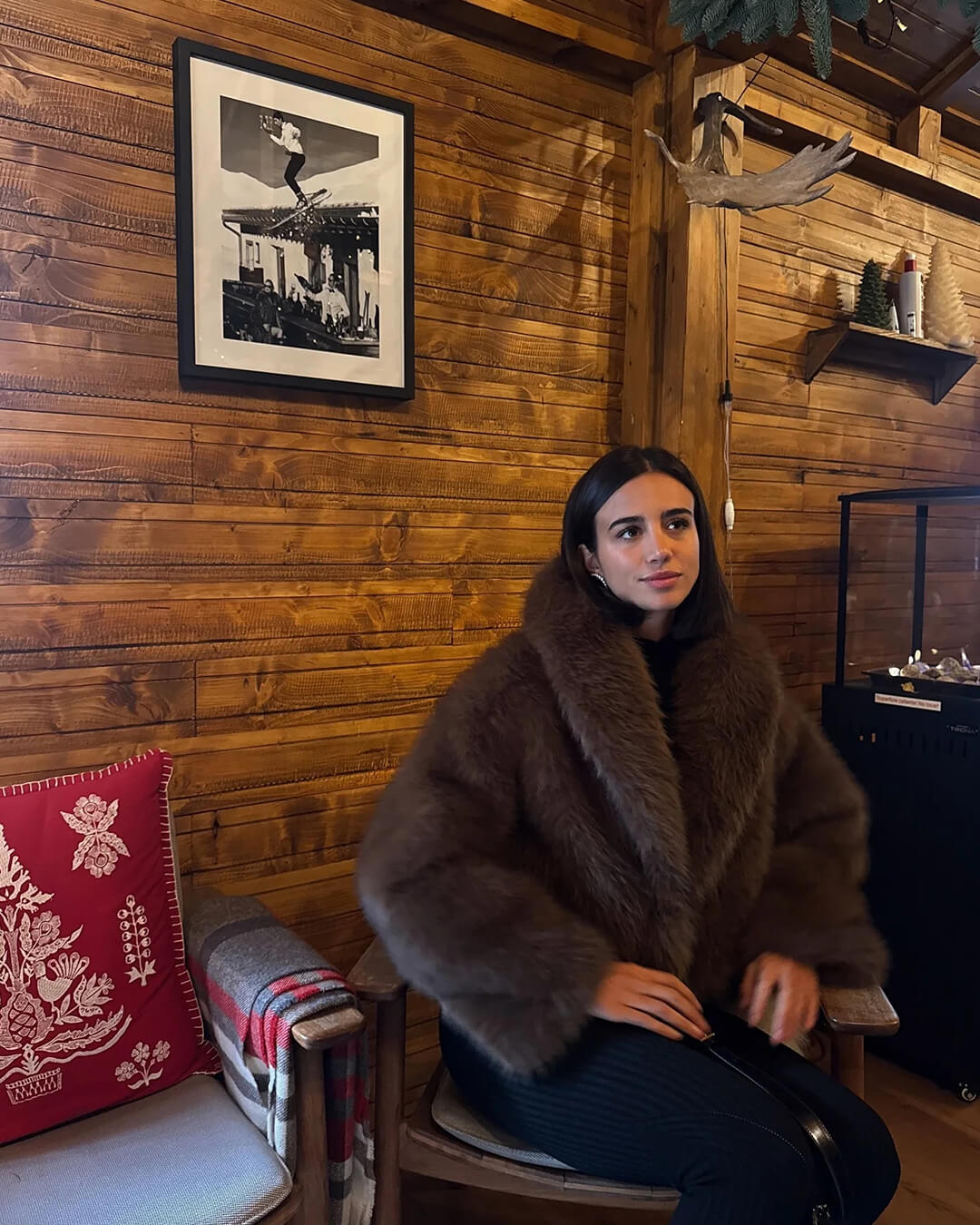 Cappotto corto in pelliccia sintetica Elsa