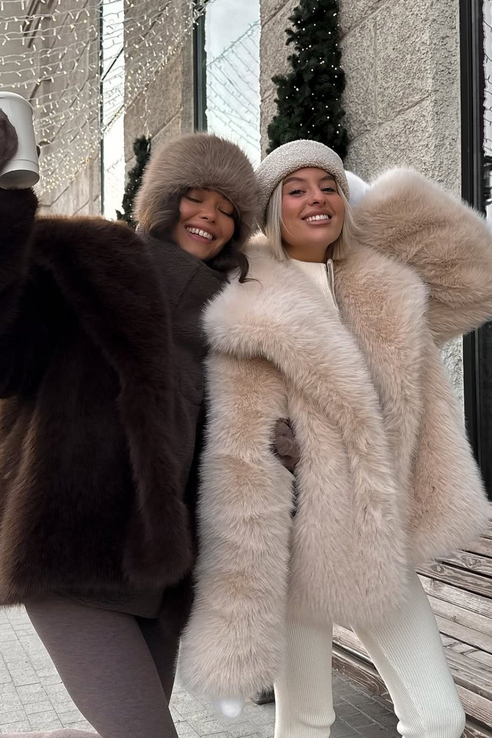 Cappotto in ecopelliccia Emilie con colletto imbottito