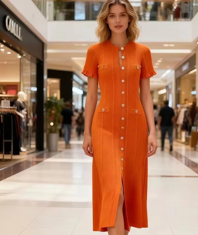 Abito midi in maglia con bottoni sul davanti Erlinda