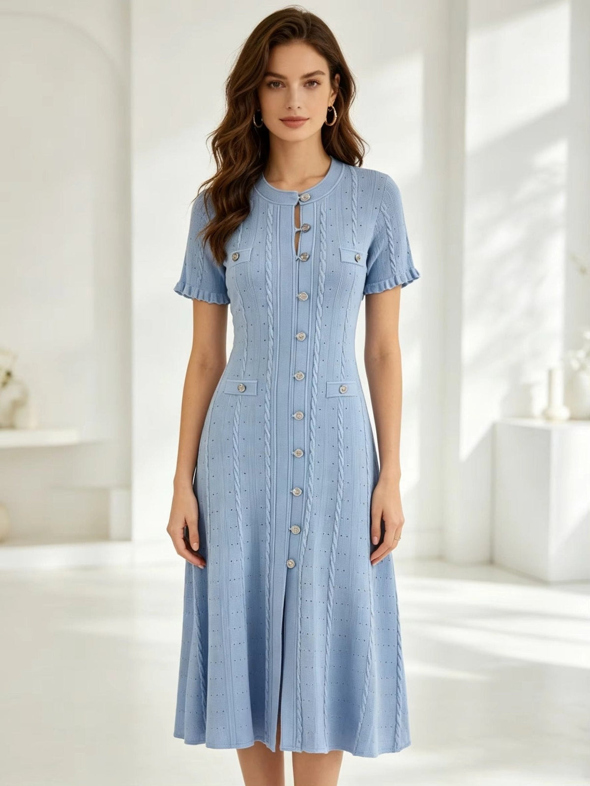 Abito midi in maglia con bottoni sul davanti Erlinda