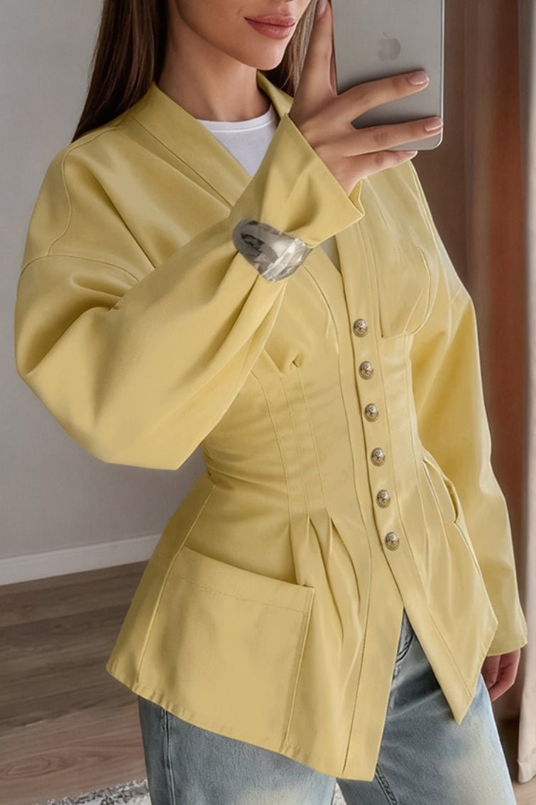 Blazer Fiona aderente con pieghe e vita vintage