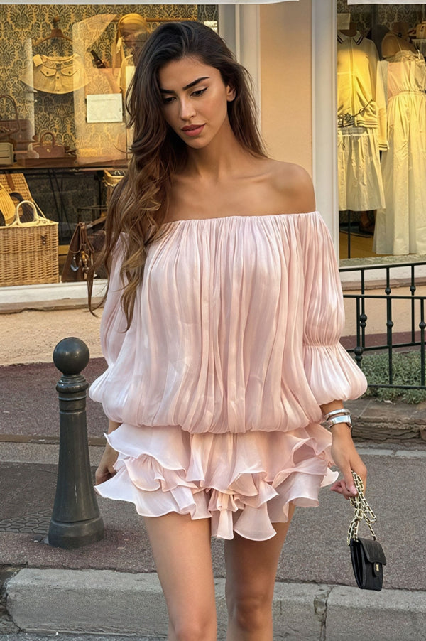 Miniabito Greta con volant e balze, spalle scoperte