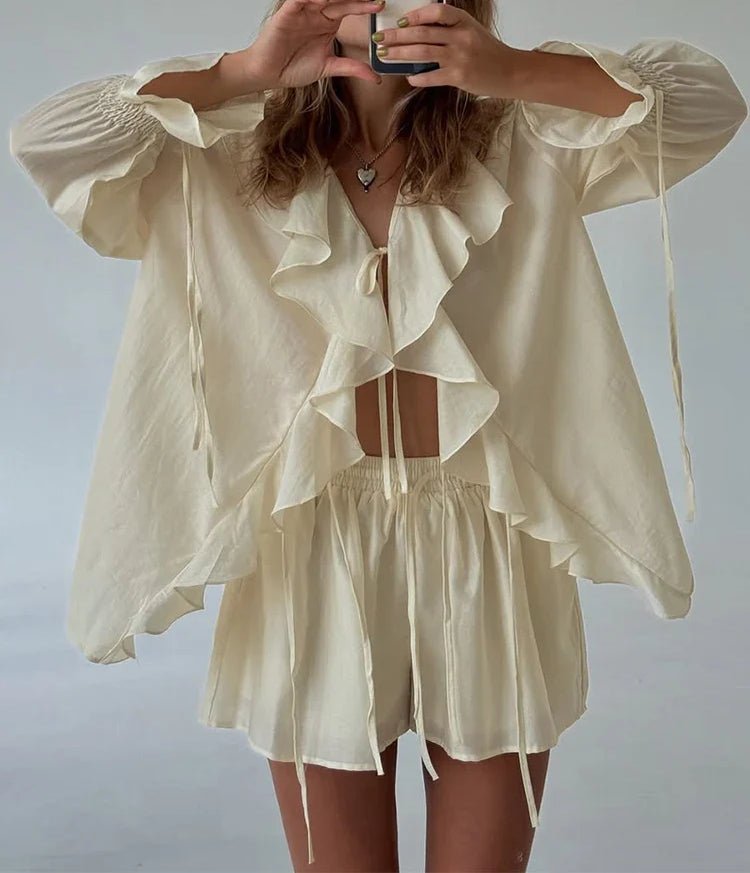 Set Hannah con top annodato e volant e shorts