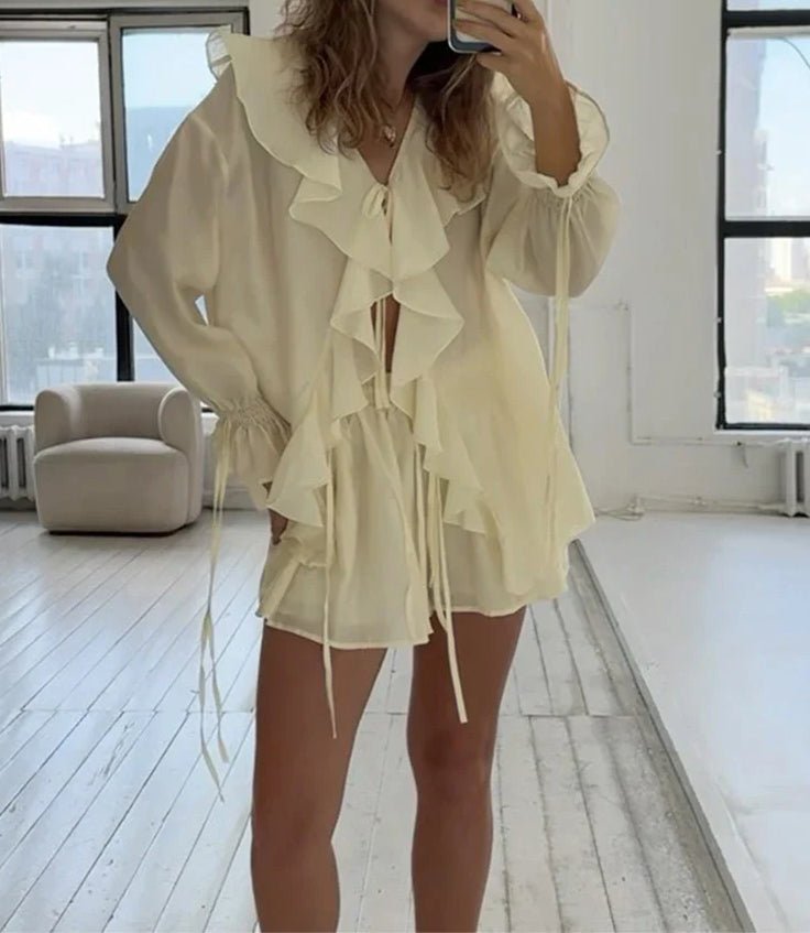 Set Hannah con top annodato e volant e shorts