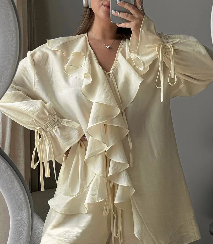 Set Hannah con top annodato e volant e shorts