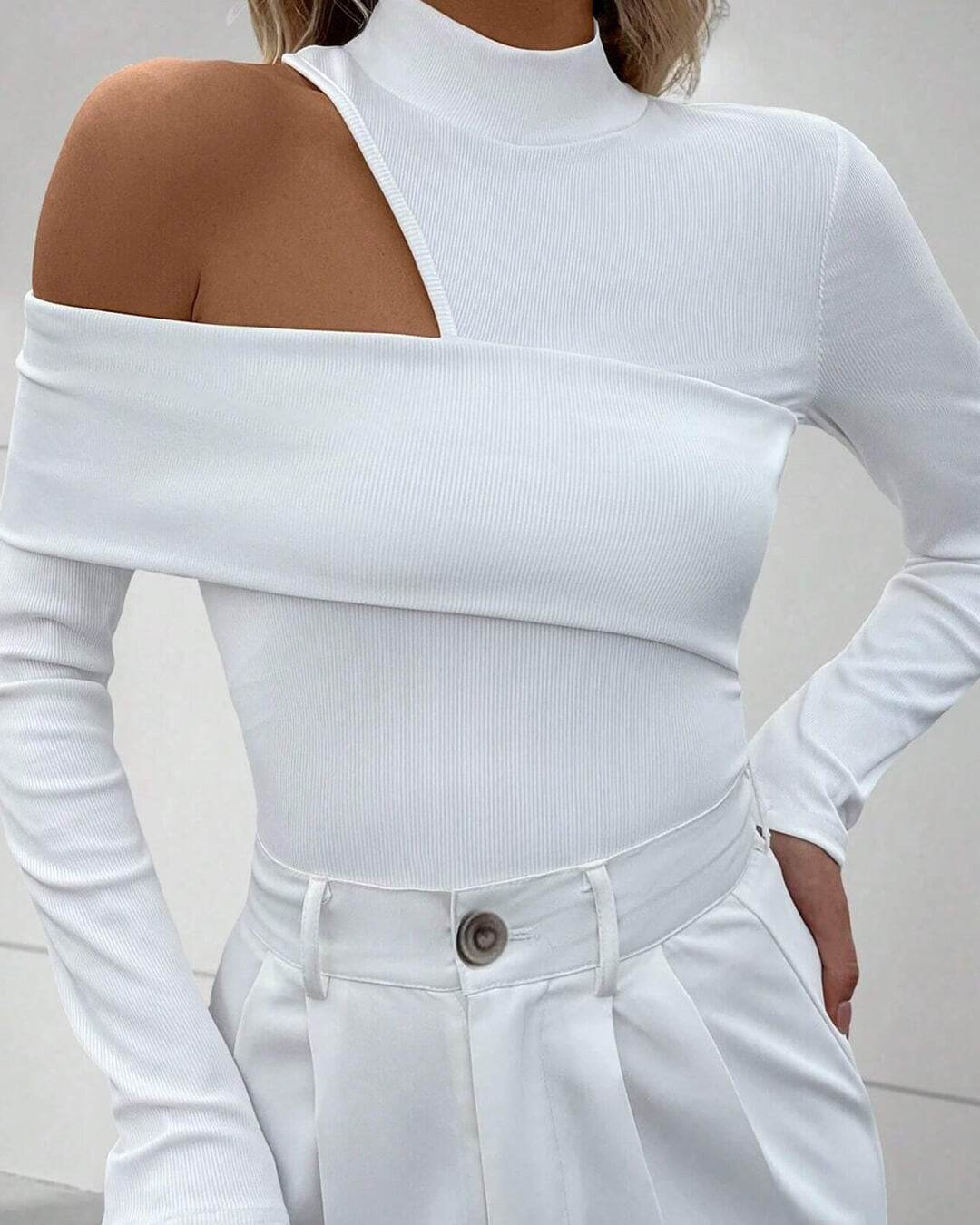 Top in maglia con spalle cut-out Hazel