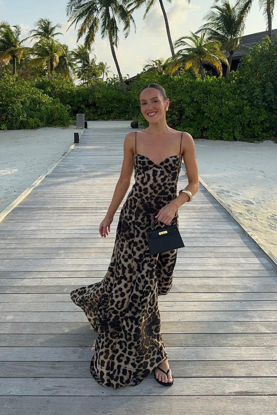 Abito lungo Imogen con stampa leopardata e spalline sottili