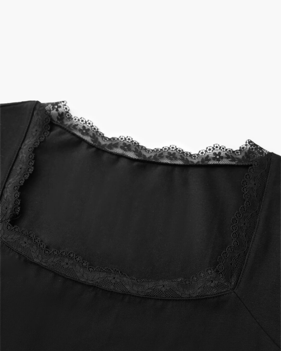 Top con scollo quadrato e bordi in pizzo Jackie