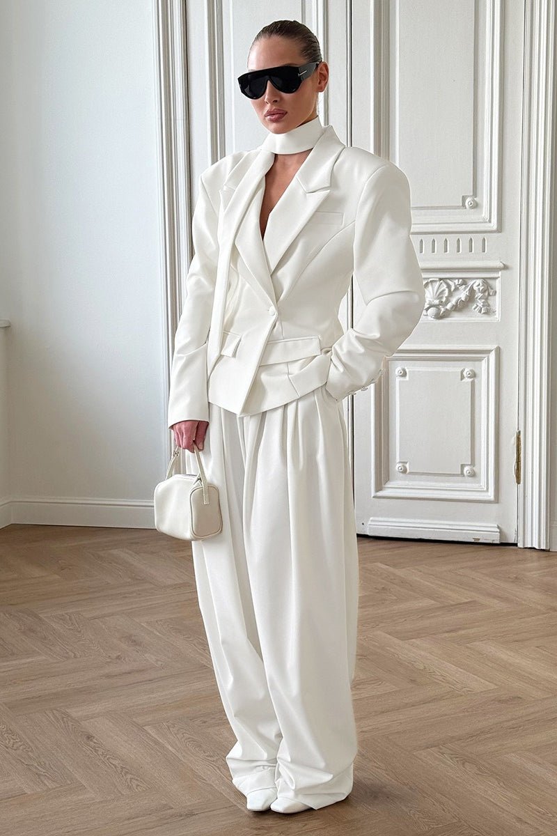 Blazer Janna con un bottone e collo a sciarpa