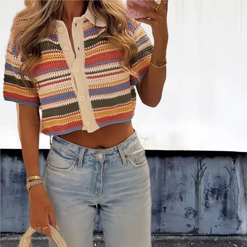 Completo con maglione corto all’uncinetto e shorts Jasmin