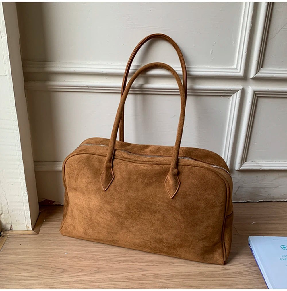 Borsa a spalla in camoscio Jenny