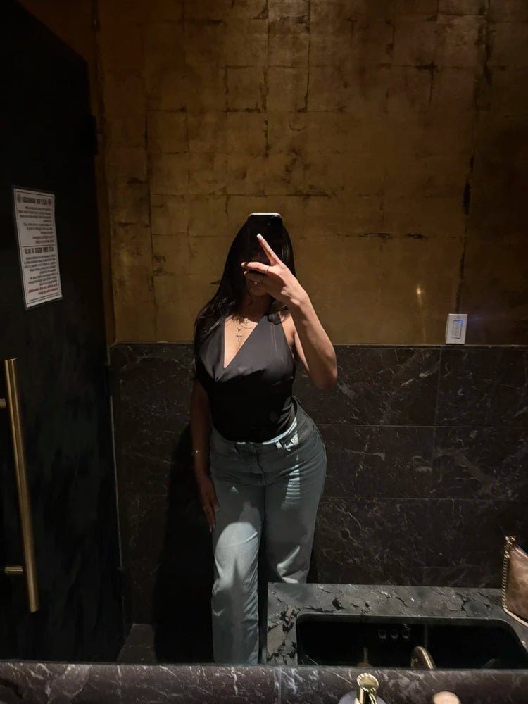 Canotta Jeriza halter con scollo profondo