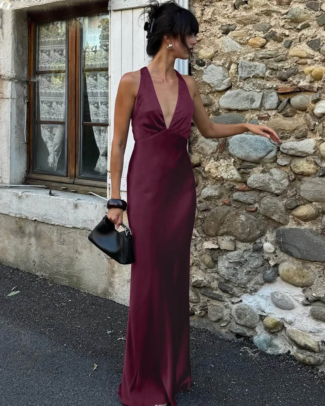 Abito lungo in raso rosso vino con scollo all'americana Joyce