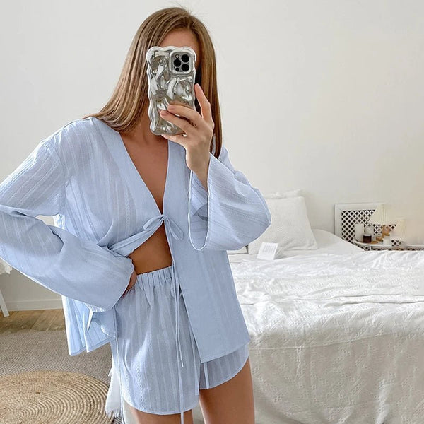 Completo con cardigan e shorts Julienne