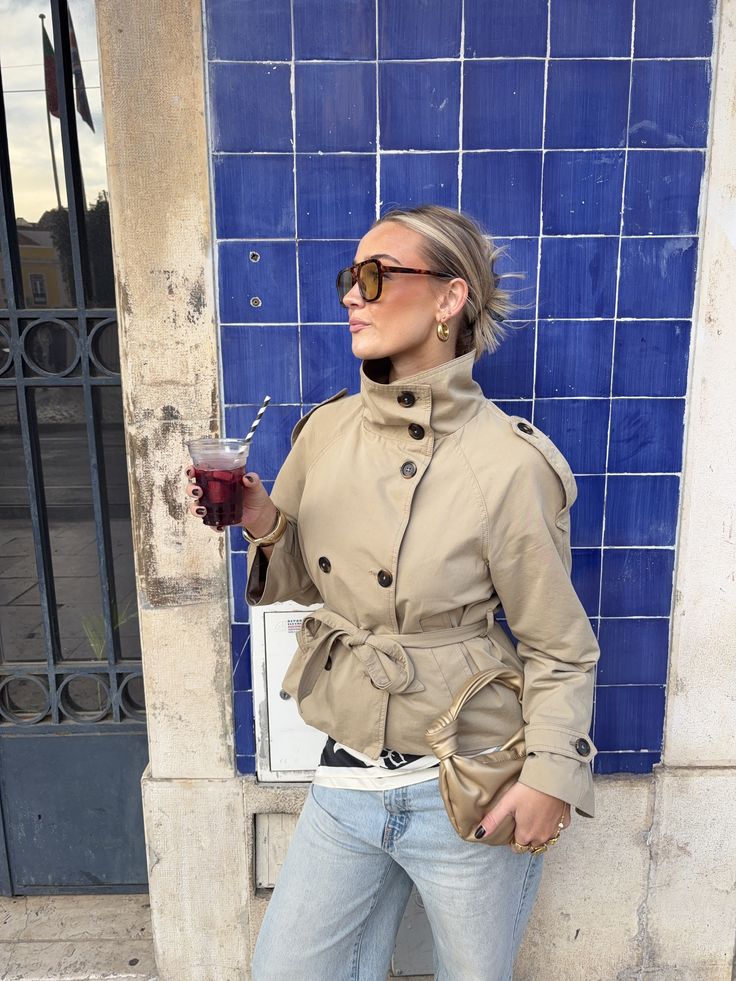 Trench corto con colletto rialzato Kara