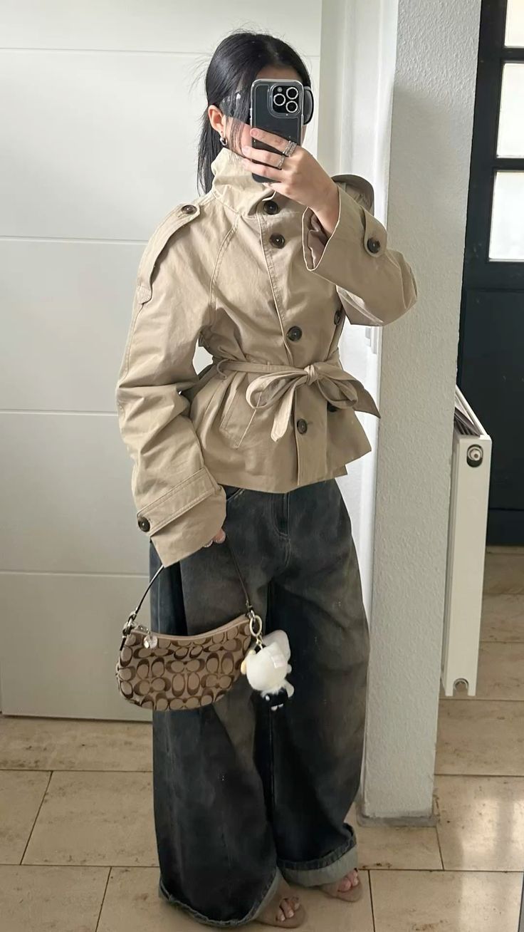 Trench corto con colletto rialzato Kara