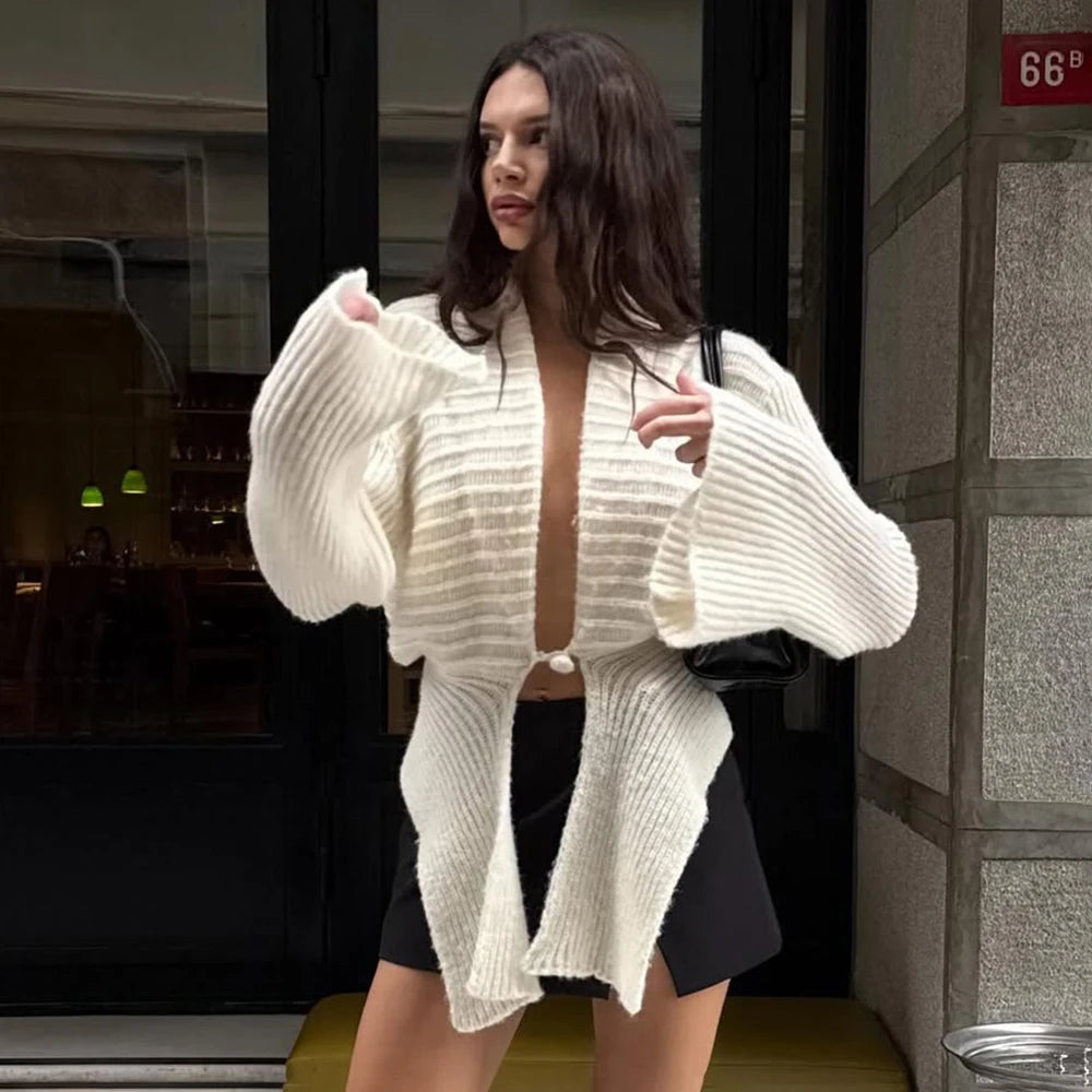 Cardigan in maglia con cut-out