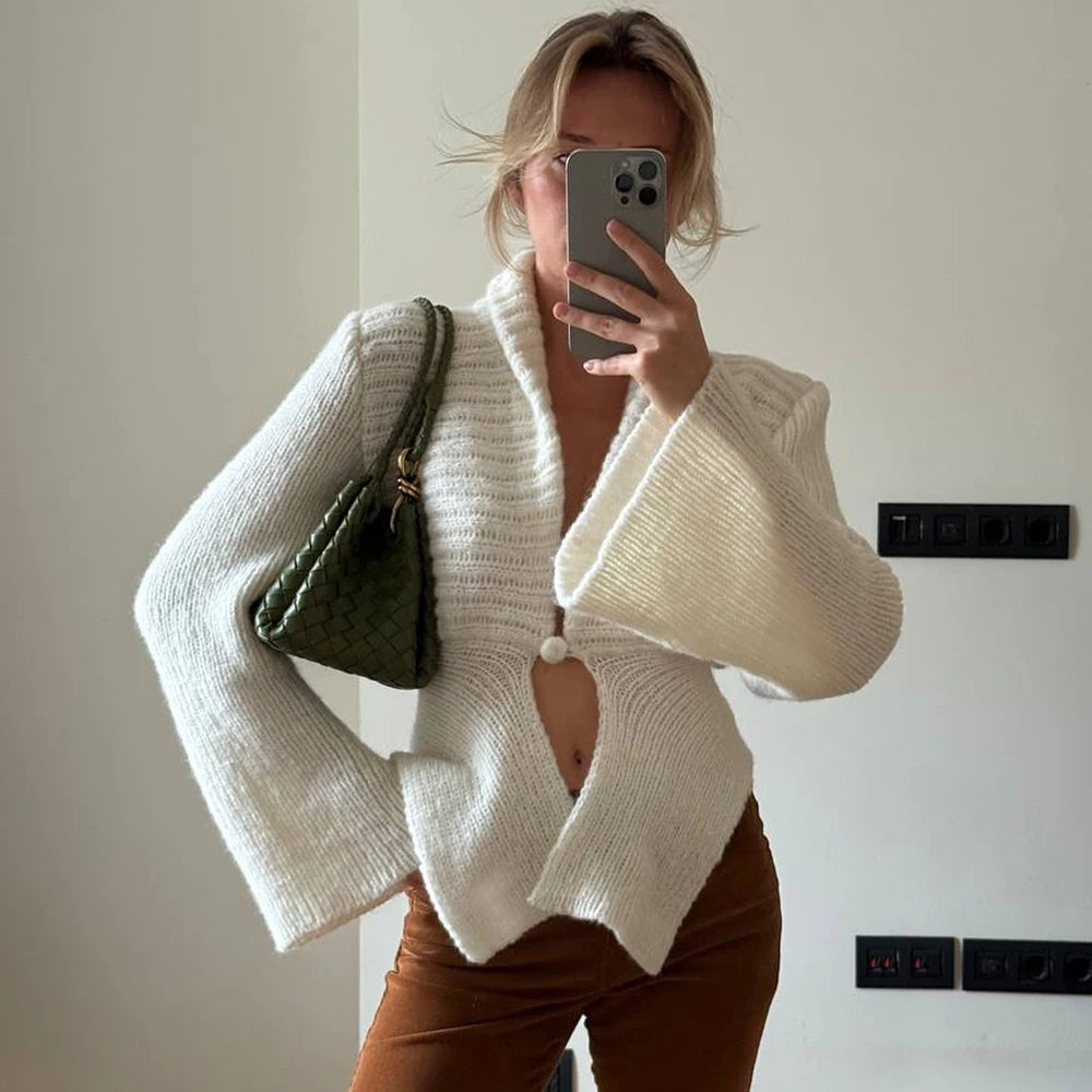 Cardigan in maglia con cut-out