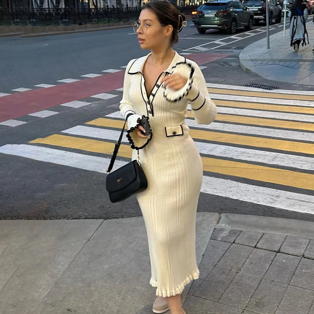 Abito midi in maglia con colletto polo Emmeline