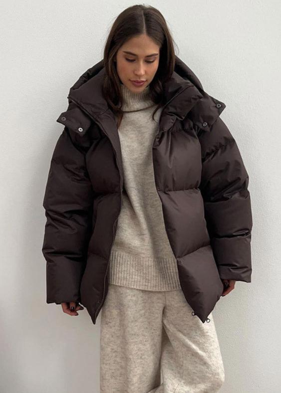 Giacca imbottita oversize Leila con cappuccio removibile
