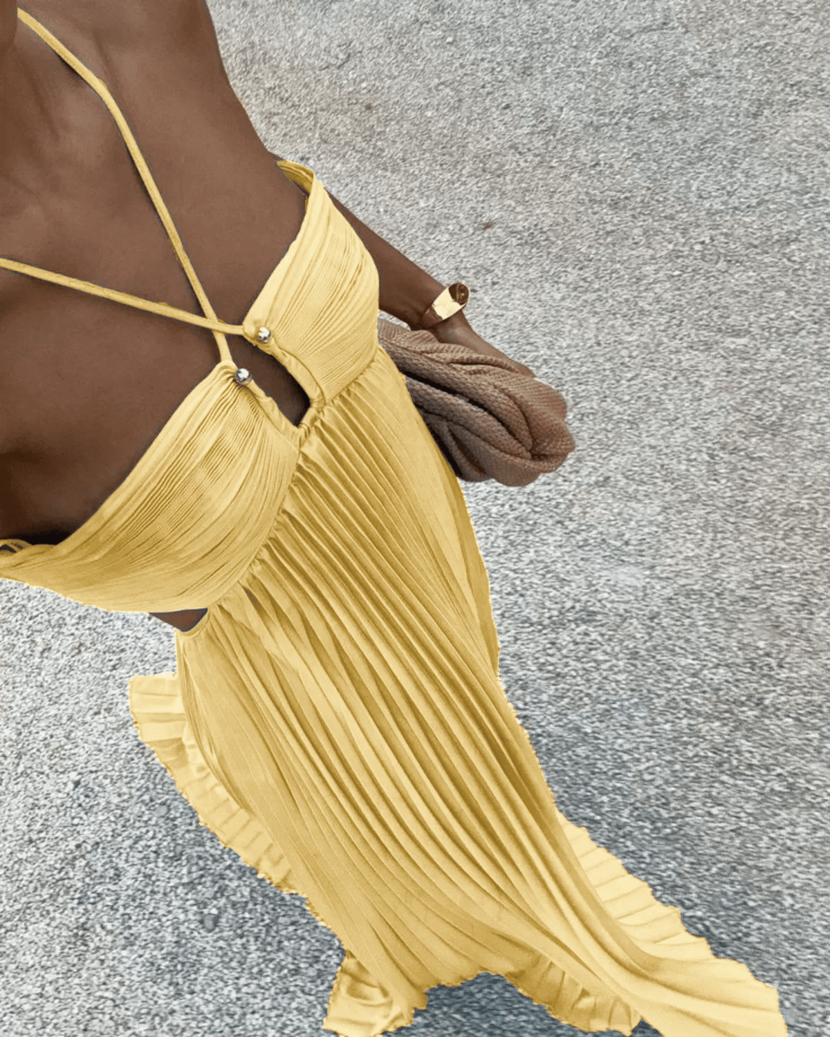Abito lungo plissettato con cut-out Lindsay