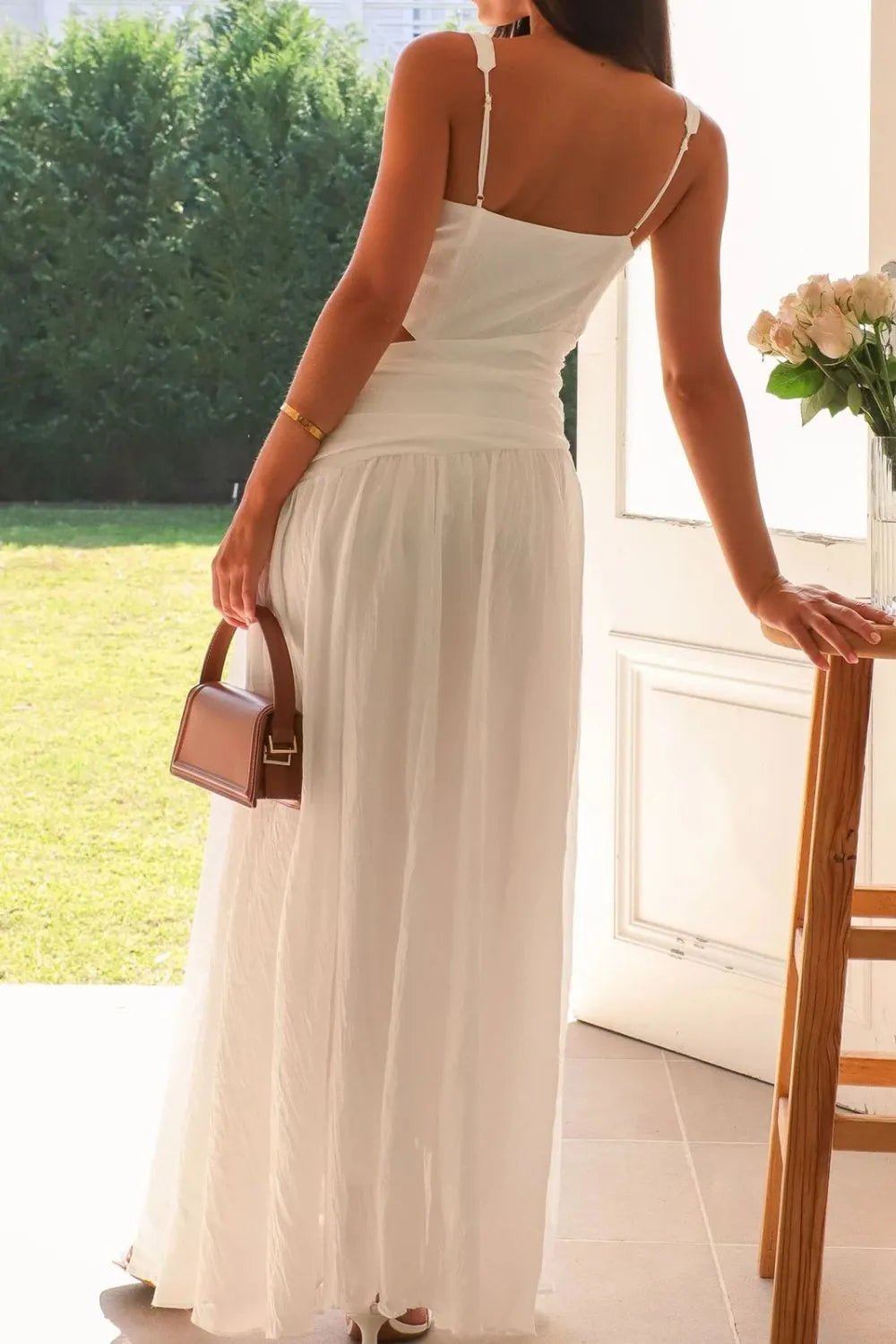 Maxi abito arricciato con cut-out Lolita