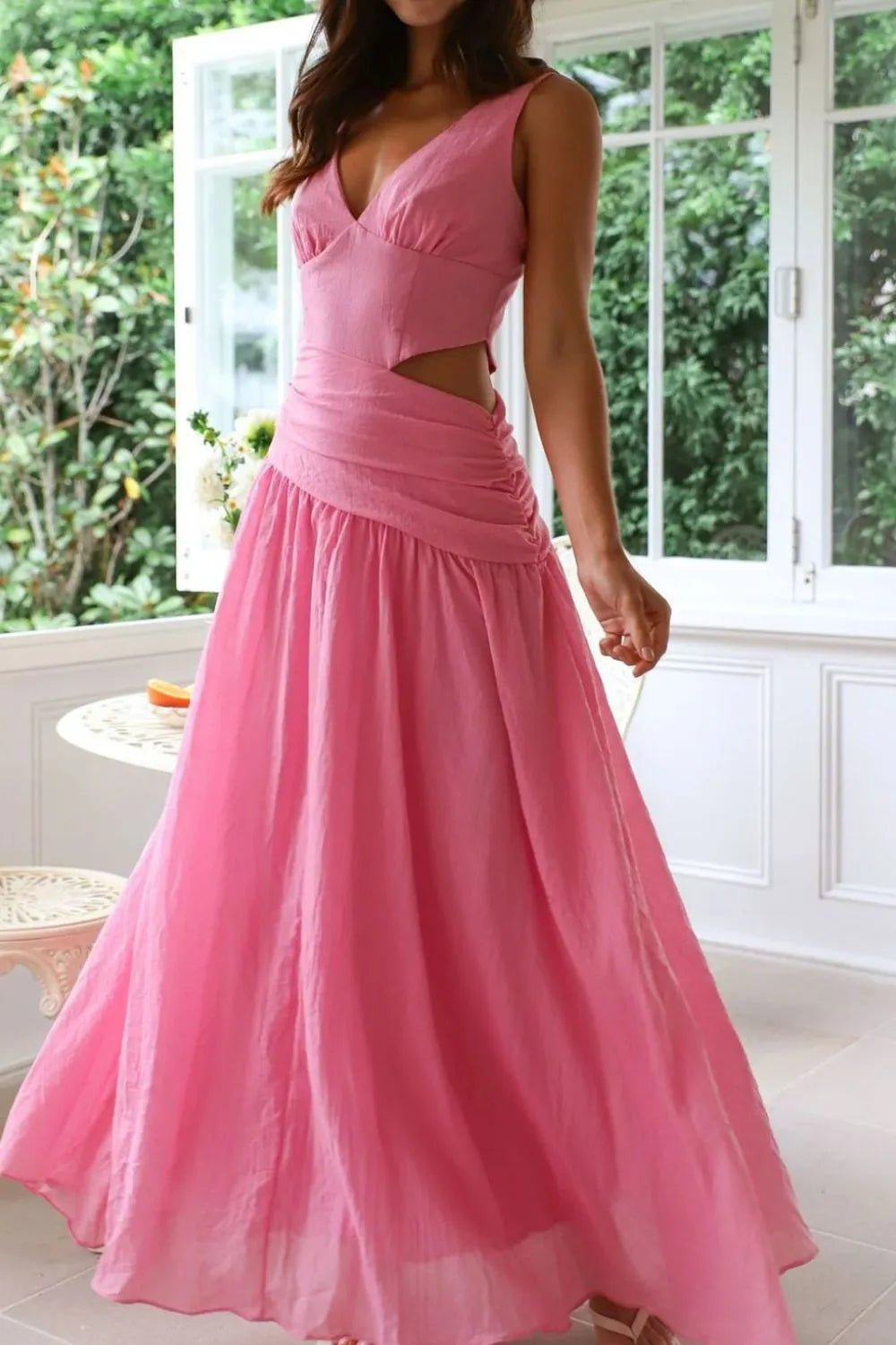 Maxi abito arricciato con cut-out Lolita