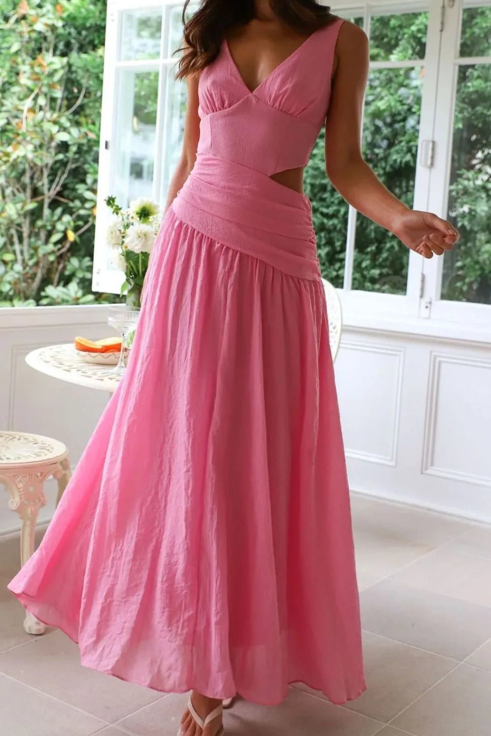 Maxi abito arricciato con cut-out Lolita
