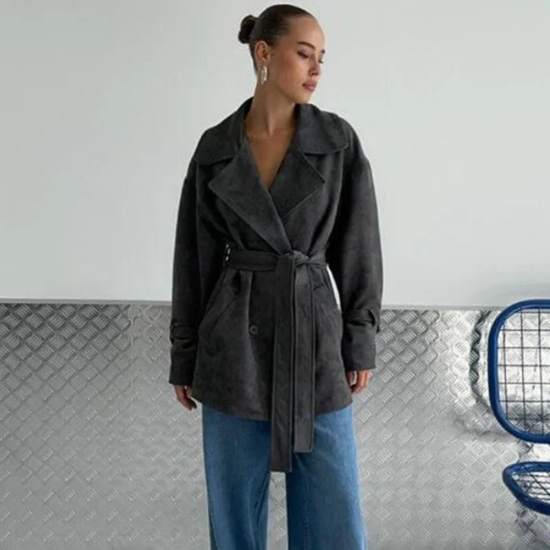 Cappotto portafoglio in camoscio con allacciatura Louisa