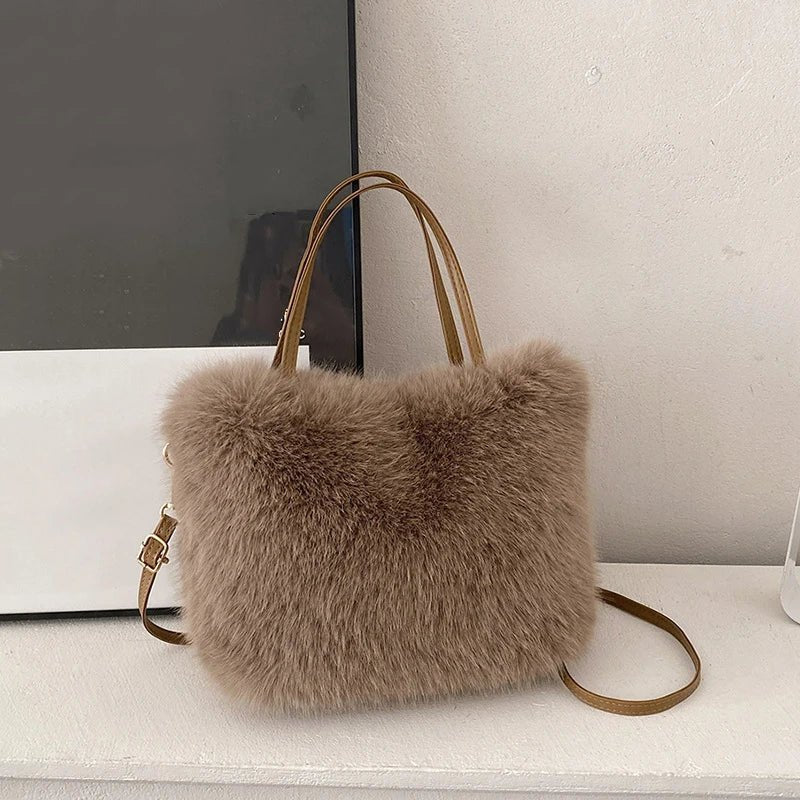 Borsa a tracolla Maricar in pelliccia sintetica
