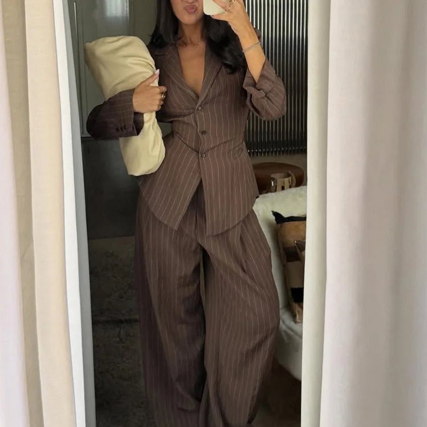 Tailleur pantalone gessato Melanie